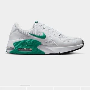 Nike Air Max Excee Size 8.5 Women’s